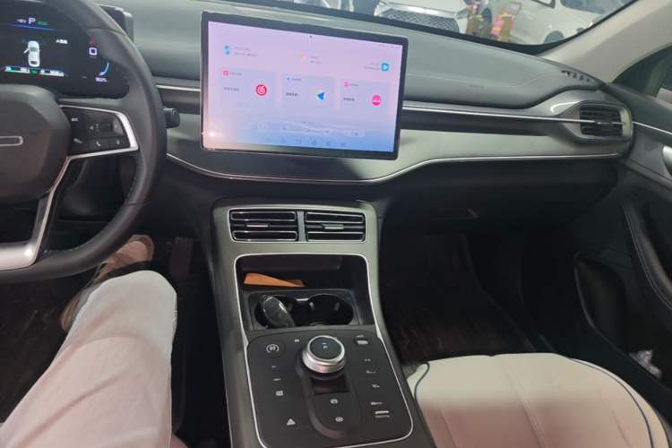 Used BYD Destroyer 05 2024 HONOR Edition DM-i 55KM Luxury Model Audio And AC Panel