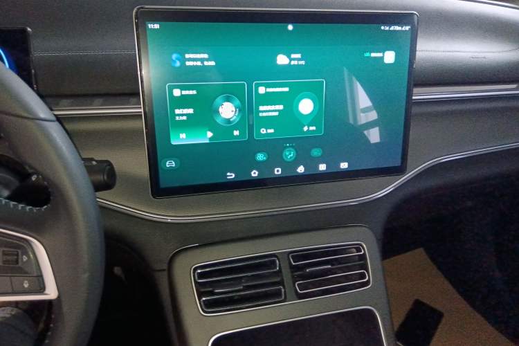 Used BYD Destroyer 05 2024 Honor Edition DM-i 120KM Luxury Model Audio And AC Panel