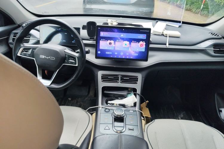 Used BYD Destroyer 05 2024 DM-i 55KM Flagship Glory Edition Center Console