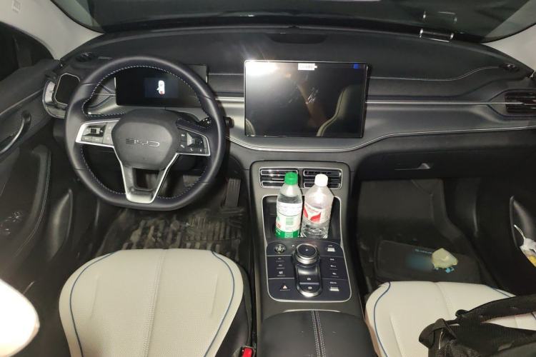 Used BYD Destroyer 05 2024 HONOR Edition DM-i 55KM Luxury Model Center Console