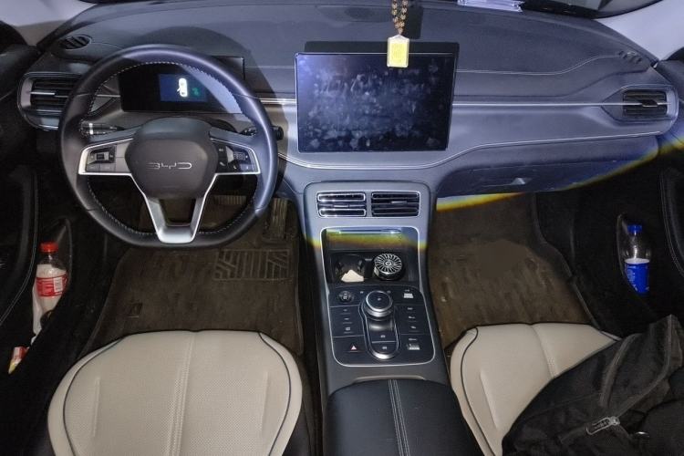Used BYD Destroyer 05 2024 HONOR Edition DM-i 55KM Luxury Model Center Console