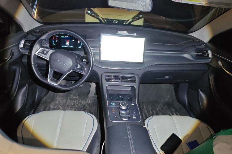 Used BYD Destroyer 05 2024 HONOR Edition DM-i 55KM Luxury Model Center Console