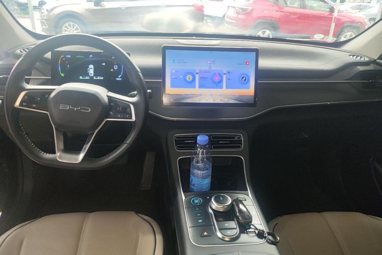 Used BYD Destroyer 05 2024 HONOR Edition DM-i 55KM Luxury Model Center Console