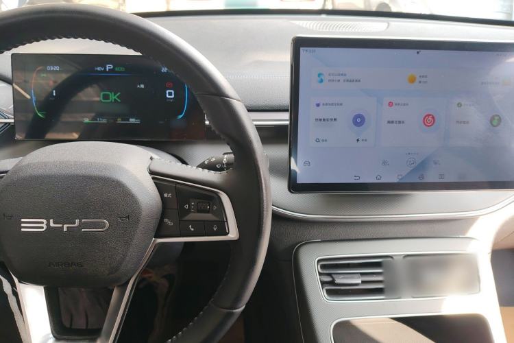 Used BYD Destroyer 05 2024 HONOR Edition DM-i 55KM Luxury Model Center Console