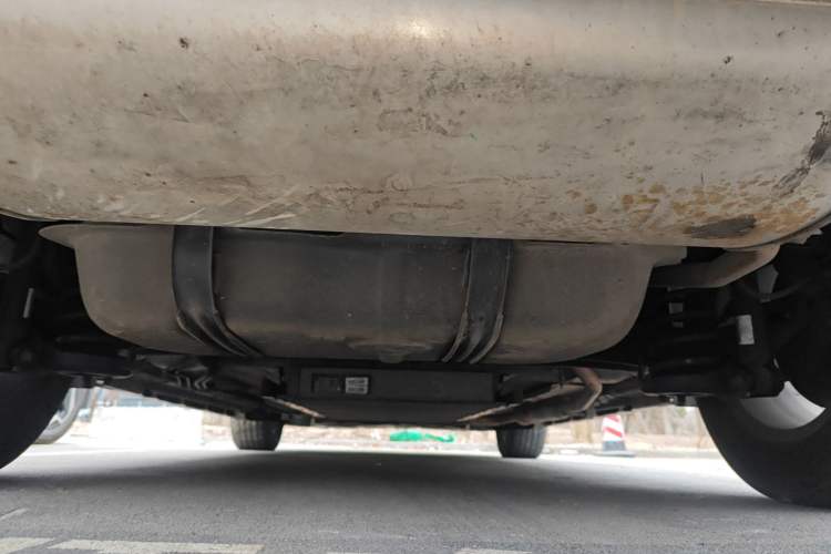 Used BYD Destroyer 05 2024 HONOR Edition DM-i 55KM Luxury Model Chassis Rear