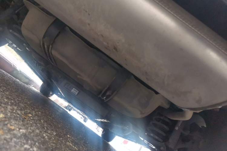 Used BYD Destroyer 05 2024 HONOR Edition DM-i 55KM Luxury Model Chassis Rear
