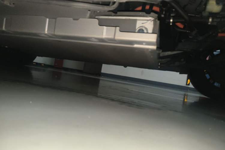 Used BYD Destroyer 05 2024 Honor Edition DM-i 120KM Luxury Model Chassis Rear Left