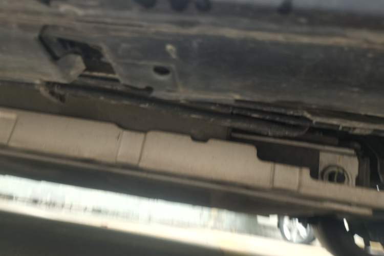 Used BYD Destroyer 05 2024 Honor Edition DM-i 120KM Luxury Model Chassis Rear Left