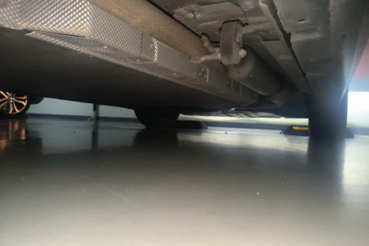 Used BYD Destroyer 05 2024 Honor Edition DM-i 120KM Luxury Model Chassis Rear Right