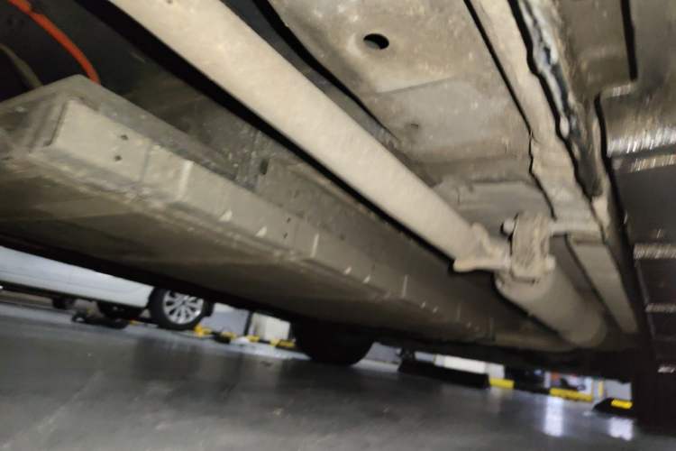 Used BYD Destroyer 05 2024 HONOR Edition DM-i 55KM Luxury Model Chassis Rear Right