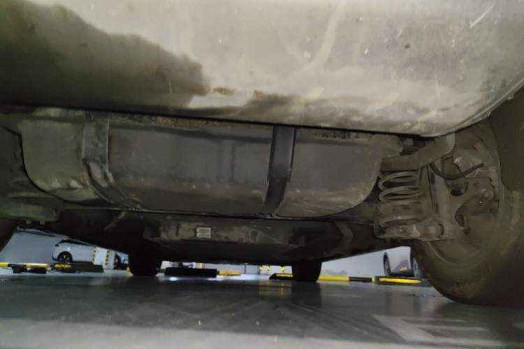 Used BYD Destroyer 05 2024 HONOR Edition DM-i 55KM Luxury Model Chassis Rear