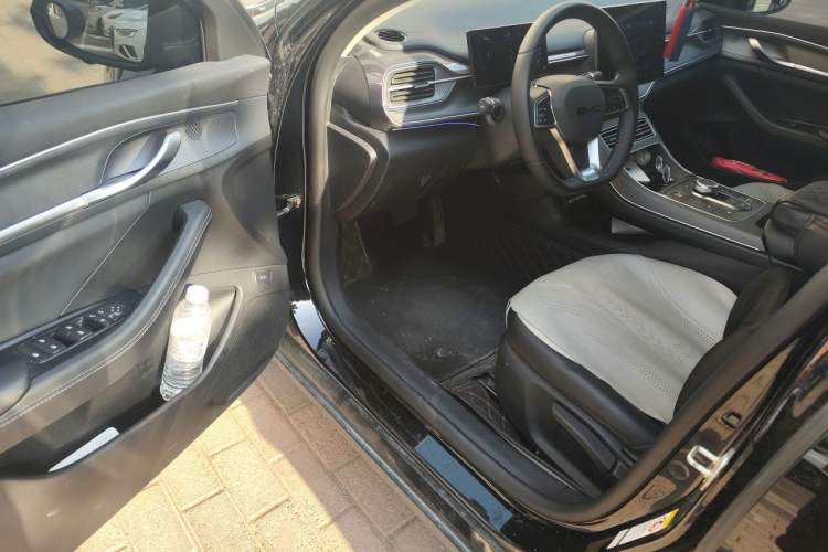 Used BYD Destroyer 05 2024 HONOR Edition DM-i 55KM Luxury Model Driver Seat