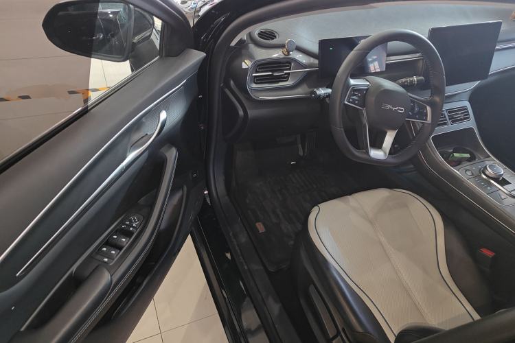Used BYD Destroyer 05 2024 DM-i 55KM Flagship Glory Edition Driver Seat