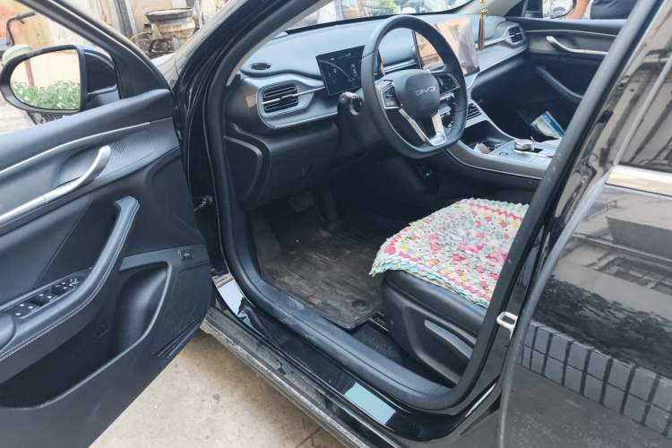 Used BYD Destroyer 05 2024 HONOR Edition DM-i 55KM Luxury Model Driver Seat