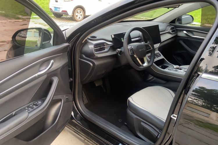 Used BYD Destroyer 05 2024 HONOR Edition DM-i 55KM Luxury Model Driver Seat