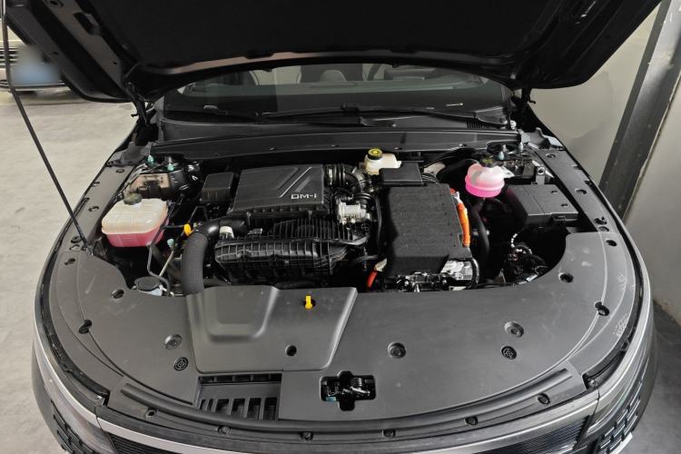 Used BYD Destroyer 05 2024 HONOR Edition DM-i 55KM Luxury Model Engine Bay