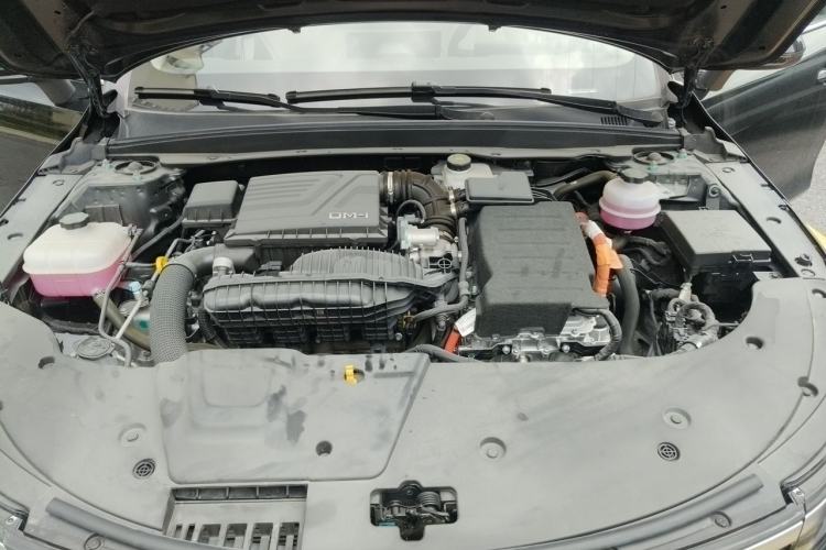 Used BYD Destroyer 05 2024 HONOR Edition DM-i 55KM Luxury Model Engine Bay