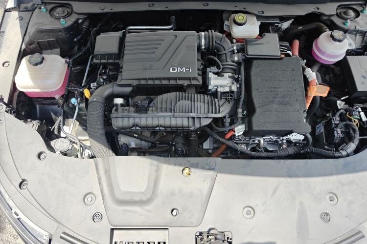 Used BYD Destroyer 05 2024 HONOR Edition DM-i 55KM Luxury Model Engine Bay
