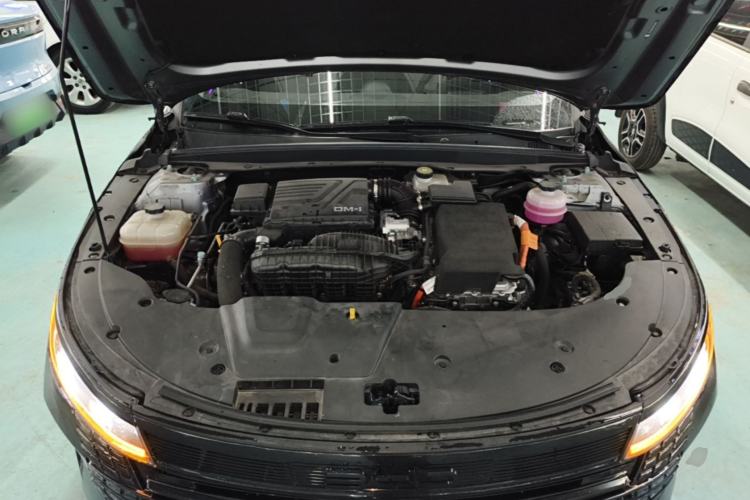 Used BYD Destroyer 05 2024 HONOR Edition DM-i 55KM Luxury Model Engine Bay