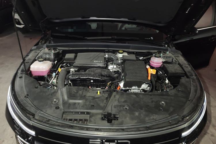 Used BYD Destroyer 05 2024 HONOR Edition DM-i 55KM Luxury Model Engine Bay