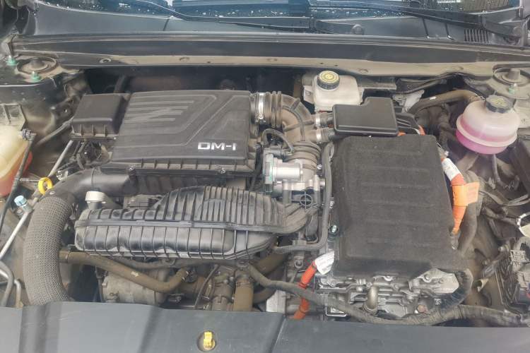 Used BYD Destroyer 05 2024 HONOR Edition DM-i 55KM Luxury Model Engine Bay