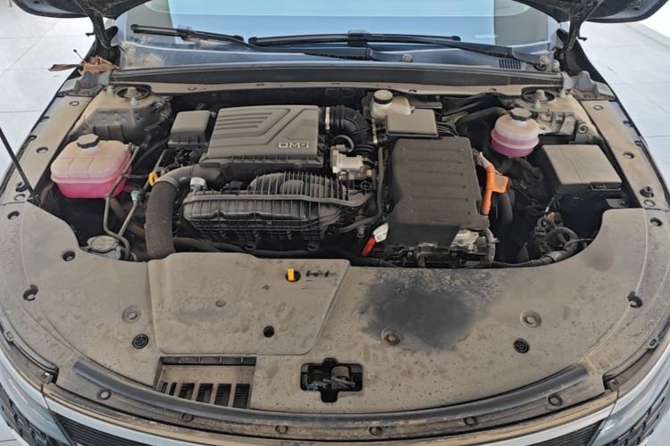 Used BYD Destroyer 05 2024 HONOR Edition DM-i 55KM Luxury Model Engine Bay