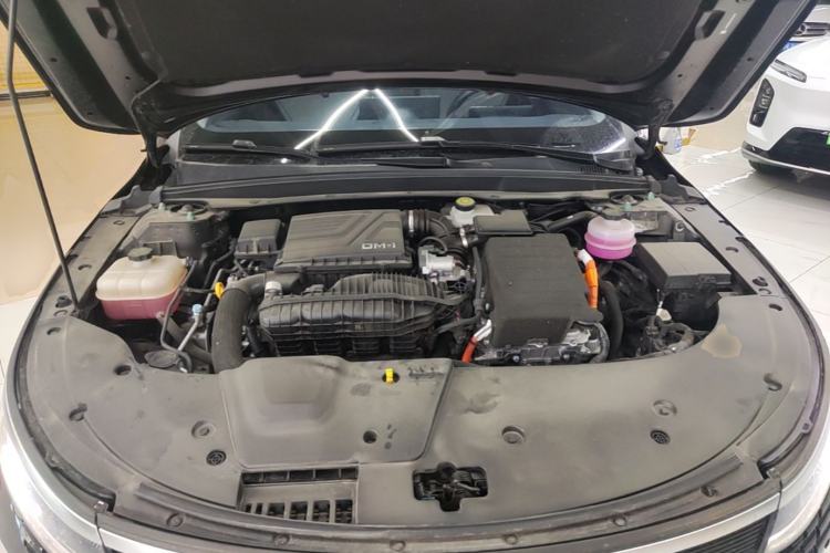 Used BYD Destroyer 05 2024 Honor Edition DM-i 120KM Luxury Model Engine Bay
