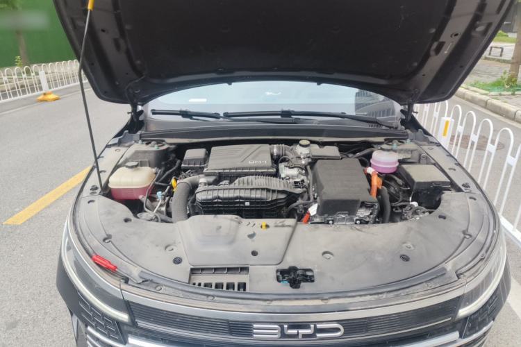 Used BYD Destroyer 05 2024 HONOR Edition DM-i 55KM Luxury Model Engine Bay