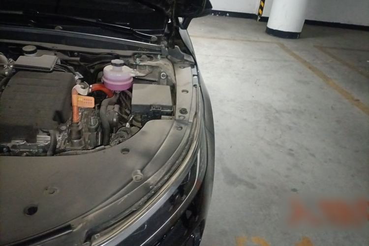 Used BYD Destroyer 05 2024 Honor Edition DM-i 120KM Luxury Model Engine Bay Left