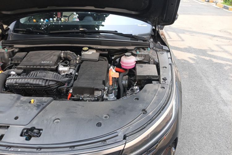 Used BYD Destroyer 05 2024 HONOR Edition DM-i 55KM Luxury Model Engine Bay Left