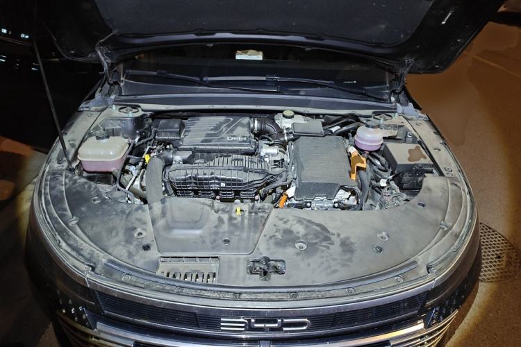 Used BYD Destroyer 05 2024 HONOR Edition DM-i 55KM Luxury Model Engine Bay