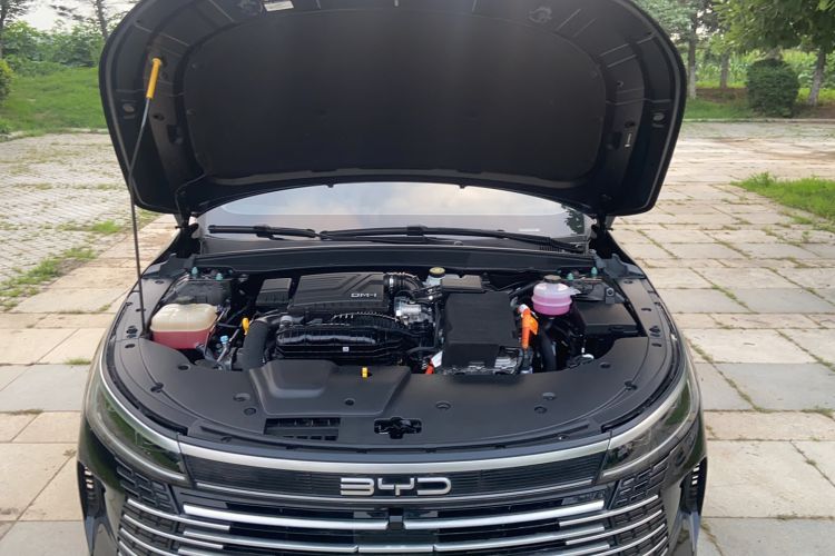 Used BYD Destroyer 05 2024 HONOR Edition DM-i 55KM Luxury Model Engine Bay