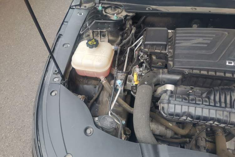 Used BYD Destroyer 05 2024 HONOR Edition DM-i 55KM Luxury Model Engine Bay Right