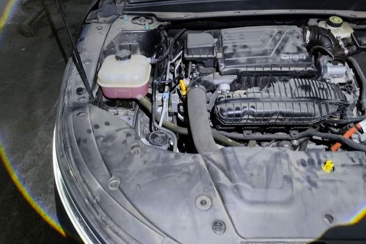 Used BYD Destroyer 05 2024 HONOR Edition DM-i 55KM Luxury Model Engine Bay Right