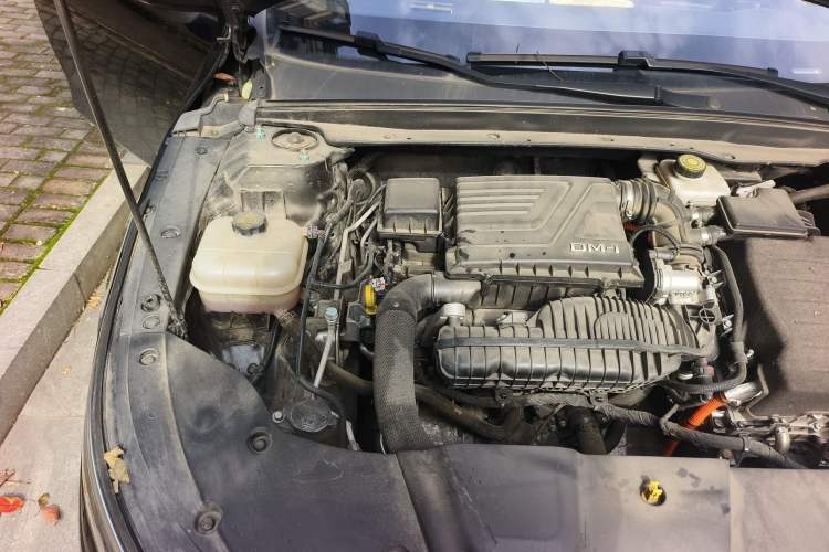 Used BYD Destroyer 05 2024 HONOR Edition DM-i 55KM Luxury Model Engine Bay Right
