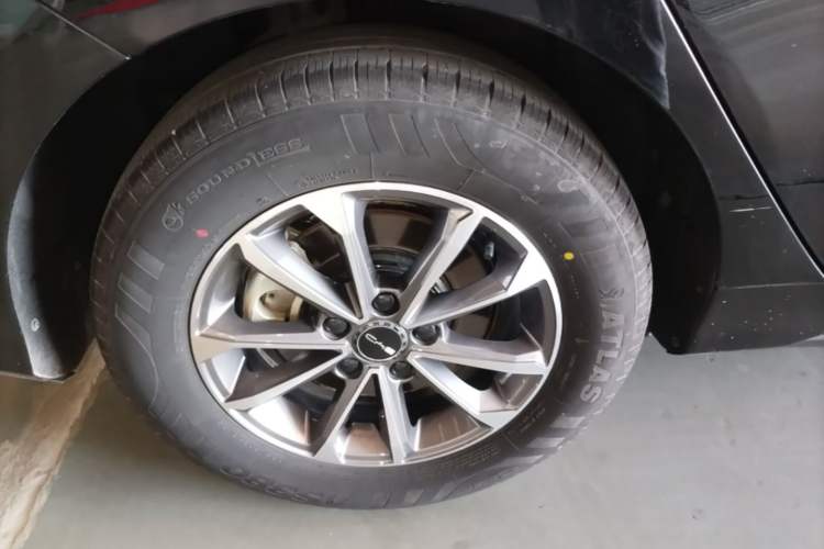 Used BYD Destroyer 05 2024 HONOR Edition DM-i 55KM Luxury Model Exterior 2