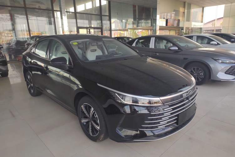 Used BYD Destroyer 05 2024 Honor Edition DM-i 120KM Luxury Model Exterior 2