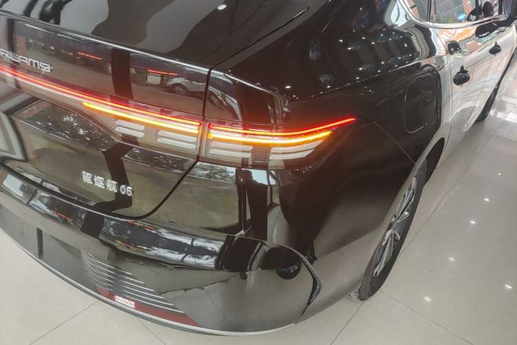 Used BYD Destroyer 05 2024 HONOR Edition DM-i 55KM Luxury Model Exterior 3