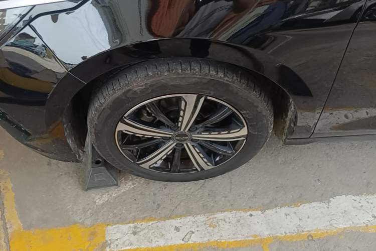 Used BYD Destroyer 05 2024 Honor Edition DM-i 120KM Luxury Model Exterior 4
