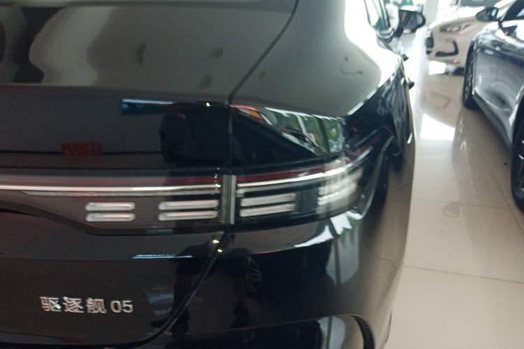 Used BYD Destroyer 05 2024 Honor Edition DM-i 120KM Luxury Model Exterior 6