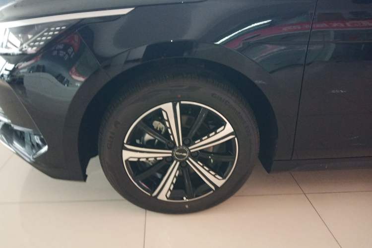 Used BYD Destroyer 05 2024 Honor Edition DM-i 120KM Luxury Model Exterior 7