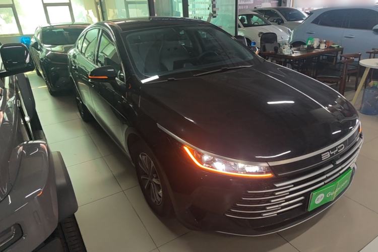 Used BYD Destroyer 05 2024 HONOR Edition DM-i 55KM Luxury Model Front Right 45 Deg