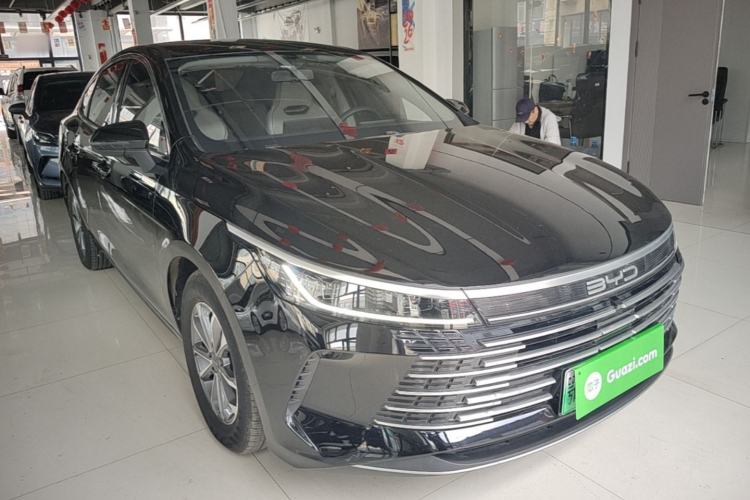 Used BYD Destroyer 05 2024 HONOR Edition DM-i 55KM Luxury Model Front Right 45 Deg