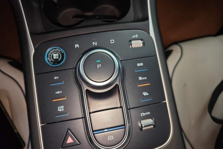 Used BYD Destroyer 05 2024 HONOR Edition DM-i 55KM Luxury Model Gear Lever