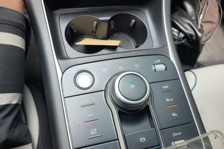 Used BYD Destroyer 05 2024 HONOR Edition DM-i 55KM Luxury Model Gear Lever