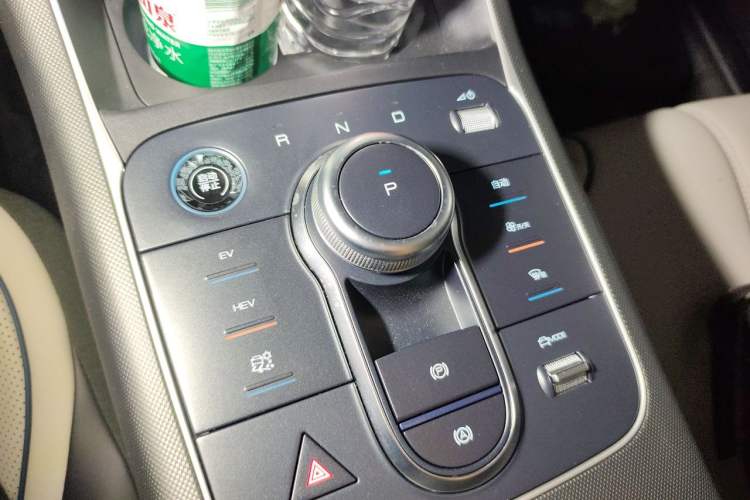 Used BYD Destroyer 05 2024 HONOR Edition DM-i 55KM Luxury Model Gear Lever
