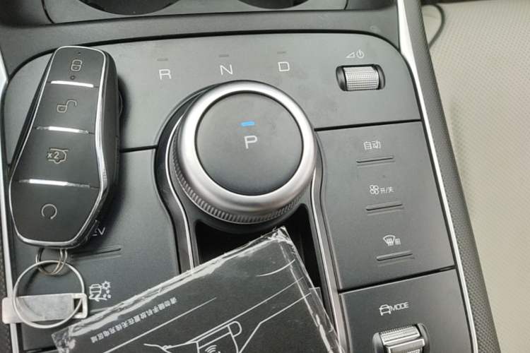 Used BYD Destroyer 05 2024 HONOR Edition DM-i 55KM Luxury Model Gear Lever
