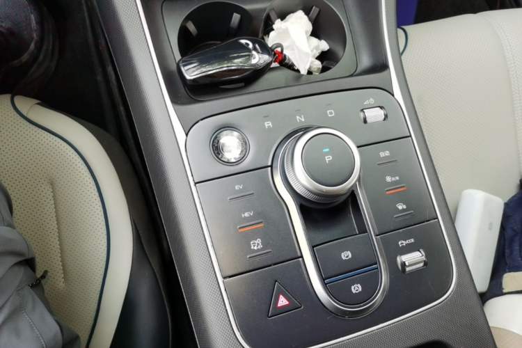 Used BYD Destroyer 05 2024 HONOR Edition DM-i 55KM Luxury Model Gear Lever