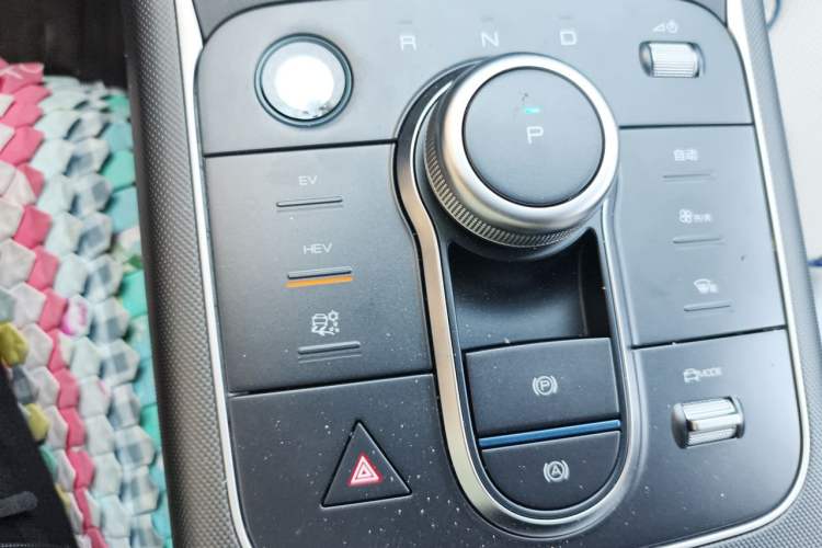 Used BYD Destroyer 05 2024 HONOR Edition DM-i 55KM Luxury Model Gear Lever