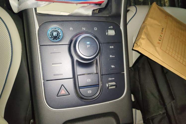 Used BYD Destroyer 05 2024 HONOR Edition DM-i 55KM Luxury Model Gear Lever